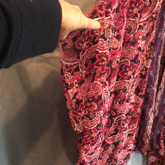 Jessica Simpson, one size maternity light weight cover up - Picture 4 of 5